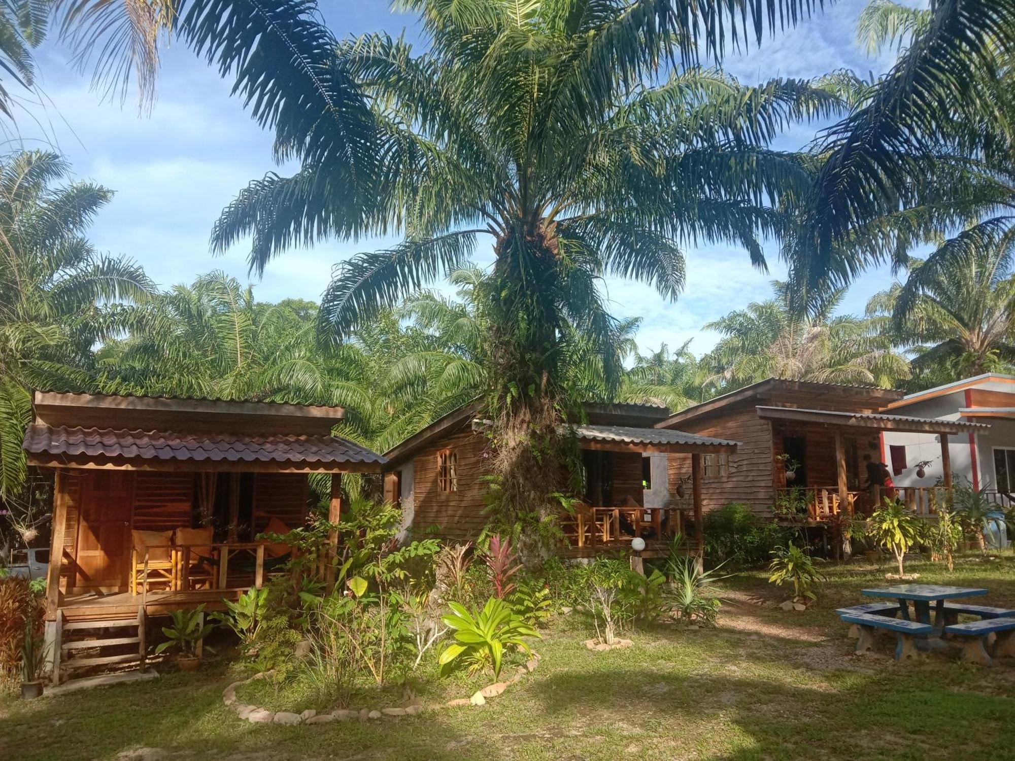 Mada Lanta Mai Keaw Hotel Koh Lanta Ruang foto
