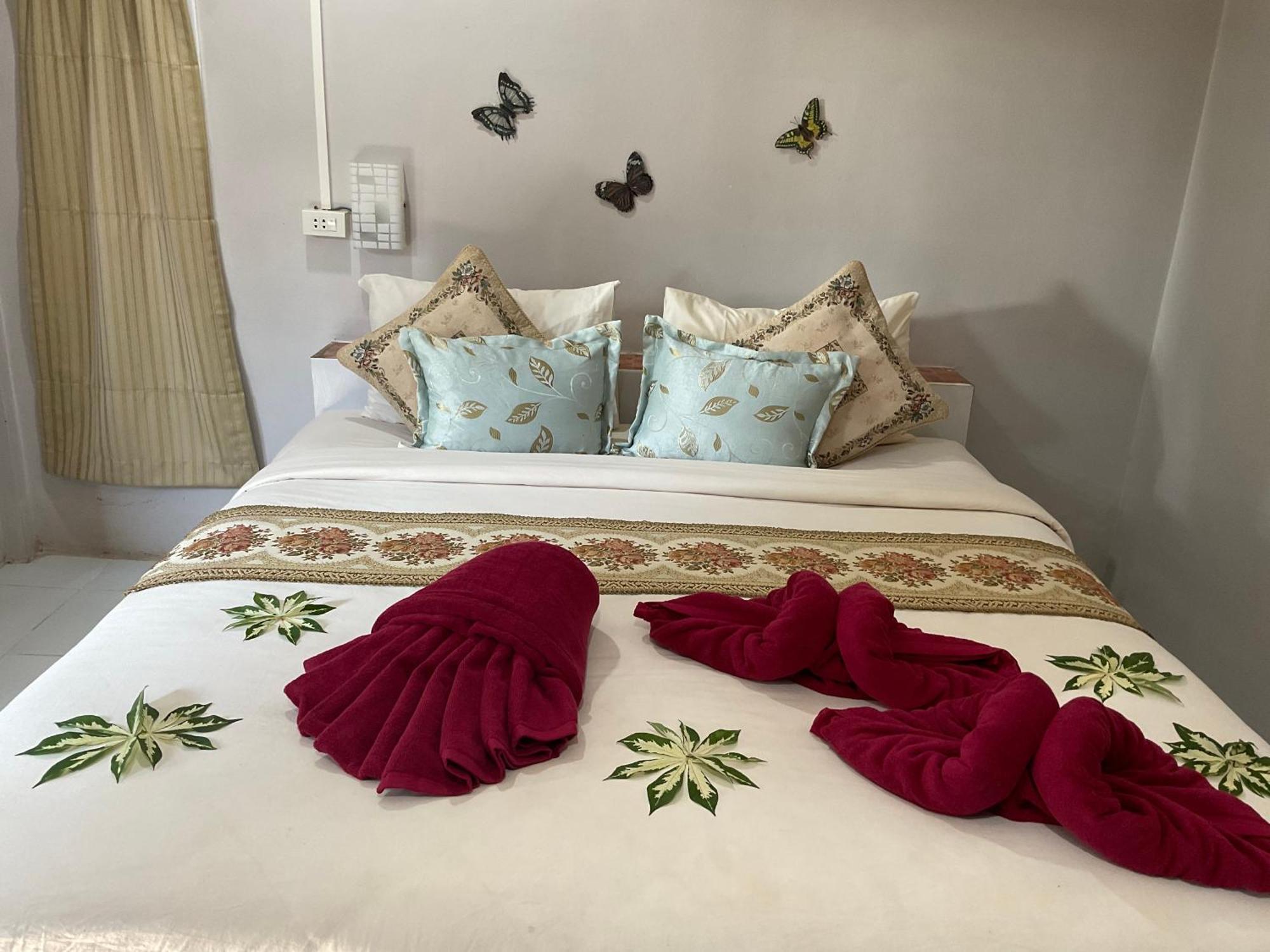 Mada Lanta Mai Keaw Hotel Koh Lanta Bagian luar foto