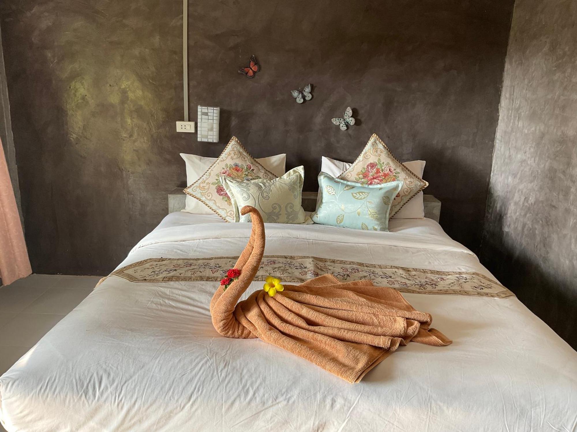 Mada Lanta Mai Keaw Hotel Koh Lanta Bagian luar foto