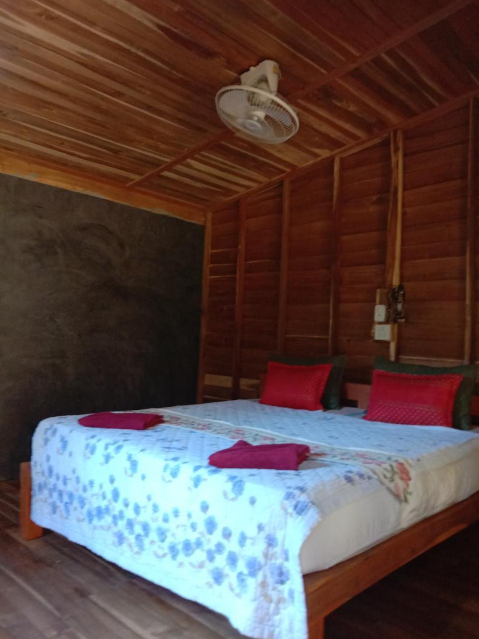 Mada Lanta Mai Keaw Hotel Koh Lanta Bagian luar foto