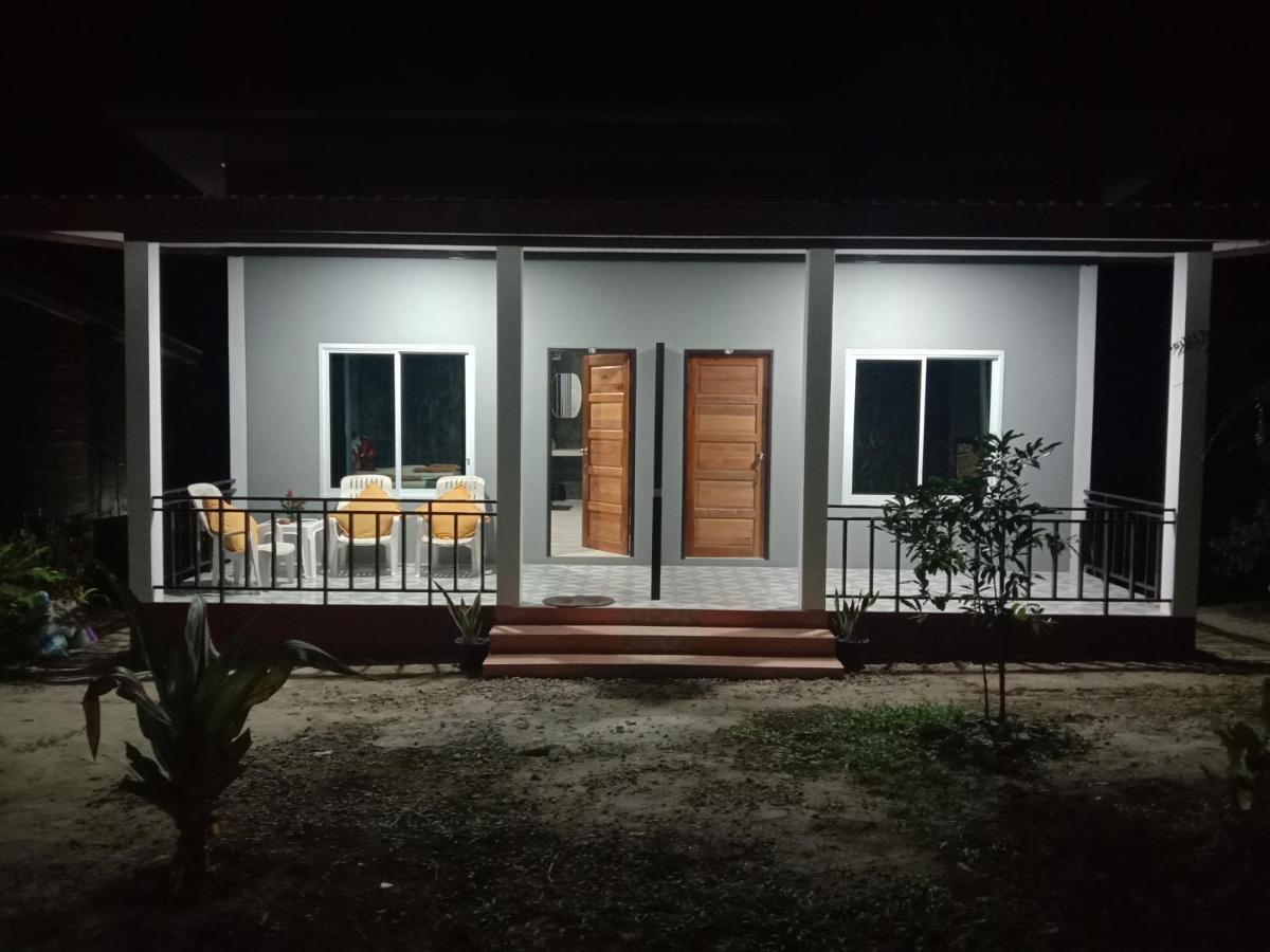 Mada Lanta Mai Keaw Hotel Koh Lanta Bagian luar foto